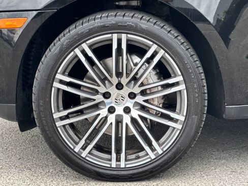 Used 2016 Porsche Macan S image 25