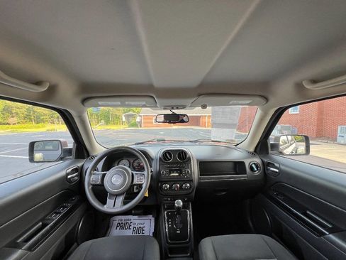 Used 2017 Jeep Patriot Sport w/ Power Value Group image 14
