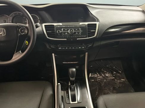Used 2017 Honda Accord LX image 15