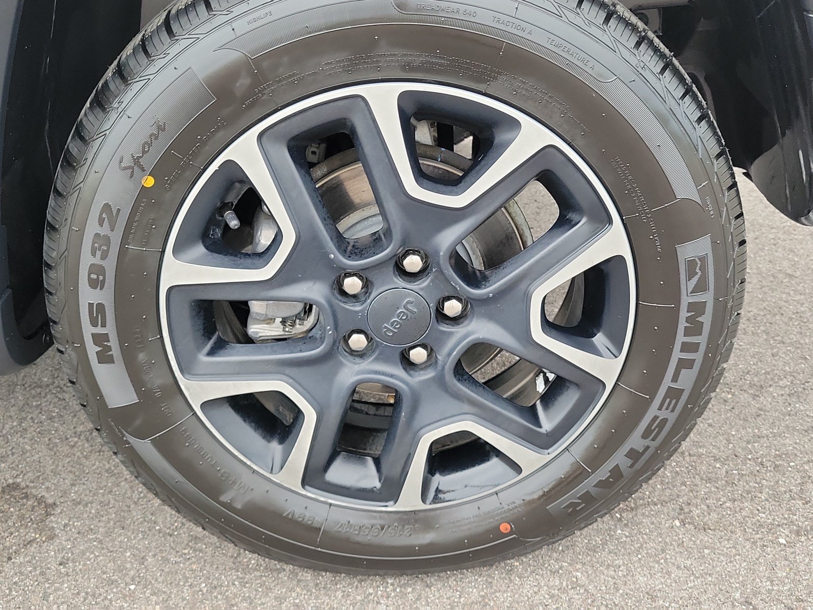 Used 2019 Jeep Compass Trailhawk w/ Cold Weather Group AWD/4WD image 12