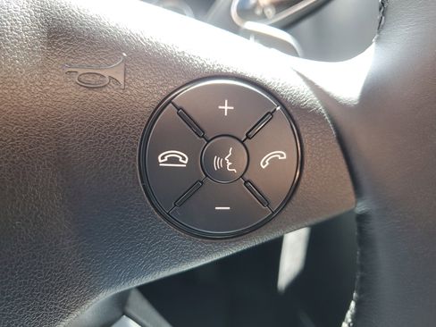 Used 2011 Mercedes-Benz ML 350 2WD image 18