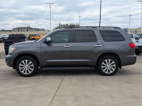 Used 2016 Toyota Sequoia Limited image 7