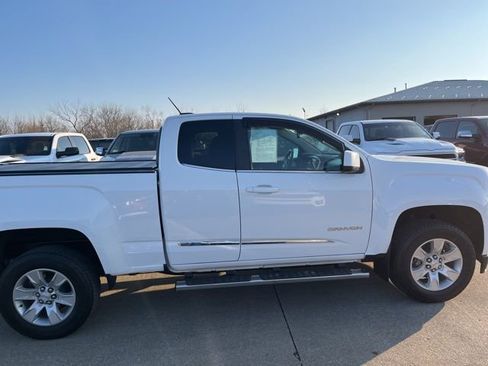 Used 2018 GMC Canyon SLE w/ SLE Convenience Package image 4