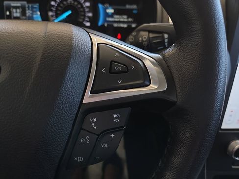 Used 2022 Ford Edge Titanium AWD/4WD image 19