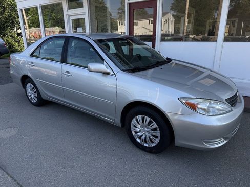 Used 2003 Toyota Camry LE FWD image 9