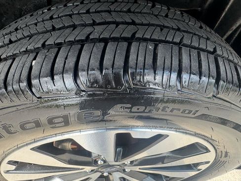 Used 2017 Subaru Outback 2.5i Limited AWD/4WD image 11