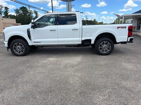 New 2026 Ford F250 Platinum w/ Platinum Plus Package AWD/4WD image 8