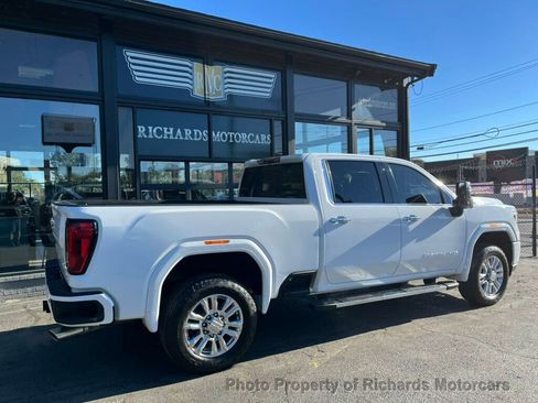 Used 2022 GMC Sierra 2500 Denali image 3