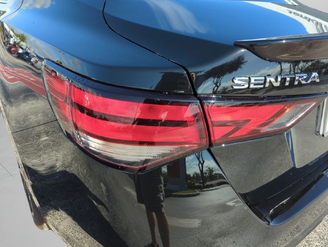 Certified 2025 Nissan Sentra SR w/ SR Premium Package FWD image 14