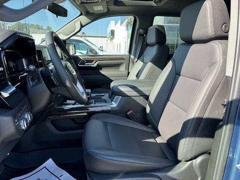 New 2026 GMC Sierra 1500 Elevation w/ Elevation Premium Package image 12