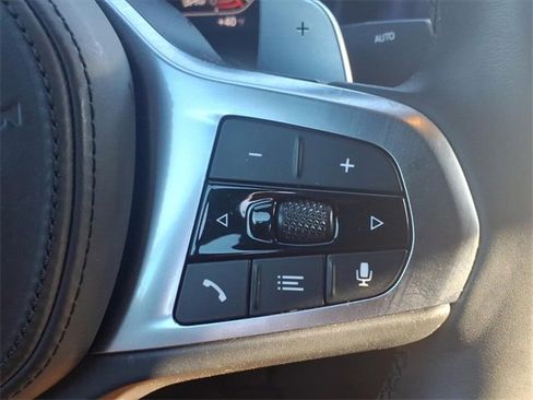 Used 2020 BMW 330i xDrive Sedan w/ Premium Package image 22