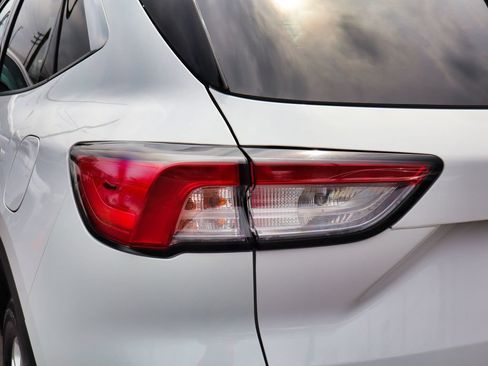 Used 2022 Ford Escape SE AWD/4WD image 10