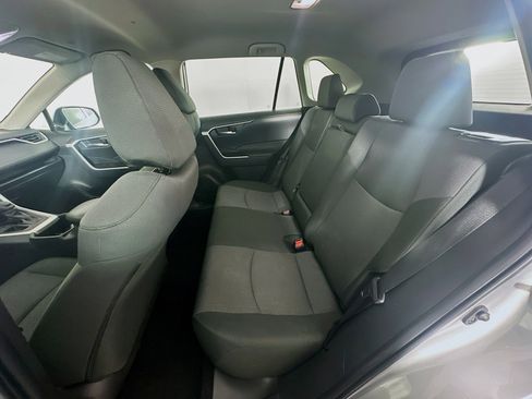 Used 2025 Toyota RAV4 XLE FWD image 29