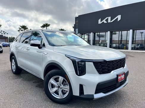 New 2026 Kia Sorento LX FWD image 1