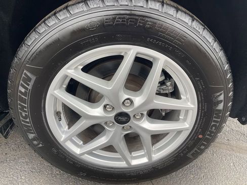 Used 2024 Ford Edge SEL image 26