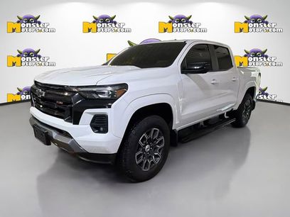 Used 2024 Chevrolet Colorado Z71 w/ Z71 Convenience Package 2