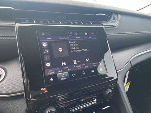 New 2025 Jeep Grand Cherokee Laredo X image 11