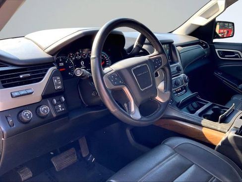 Used 2018 GMC Yukon Denali w/ Open Road Package AWD/4WD image 23