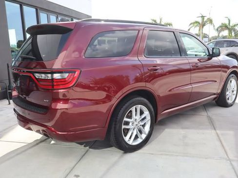 Used 2024 Dodge Durango GT RWD image 3