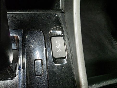 Used 2016 Honda Accord Touring image 38