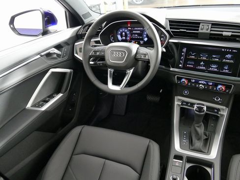 New 2025 Audi Q3 2.0T Premium image 21