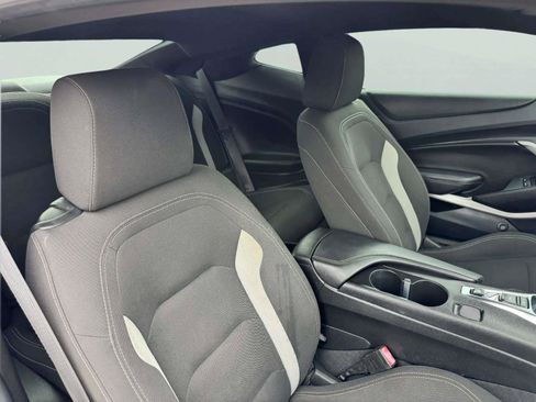 Used 2023 Chevrolet Camaro LT w/ Technology Package RWD image 32
