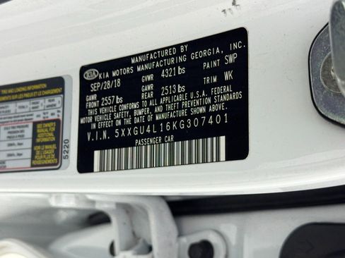 Used 2019 Kia Optima EX image 42