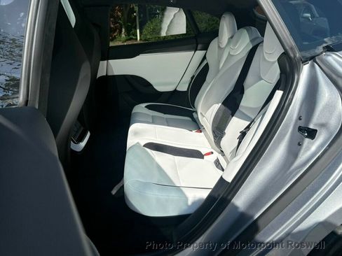 Used 2026 Tesla Model S Plaid AWD/4WD image 20