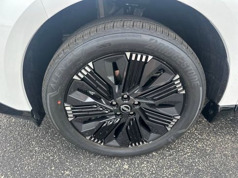 New 2025 Nissan Murano Platinum image 39