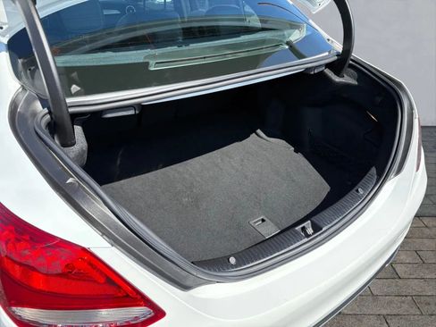 Used 2018 Mercedes-Benz C 300 C 300 4MATIC Sedan 4D image 18