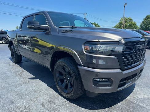 Used 2025 RAM 1500 Big Horn AWD/4WD image 3