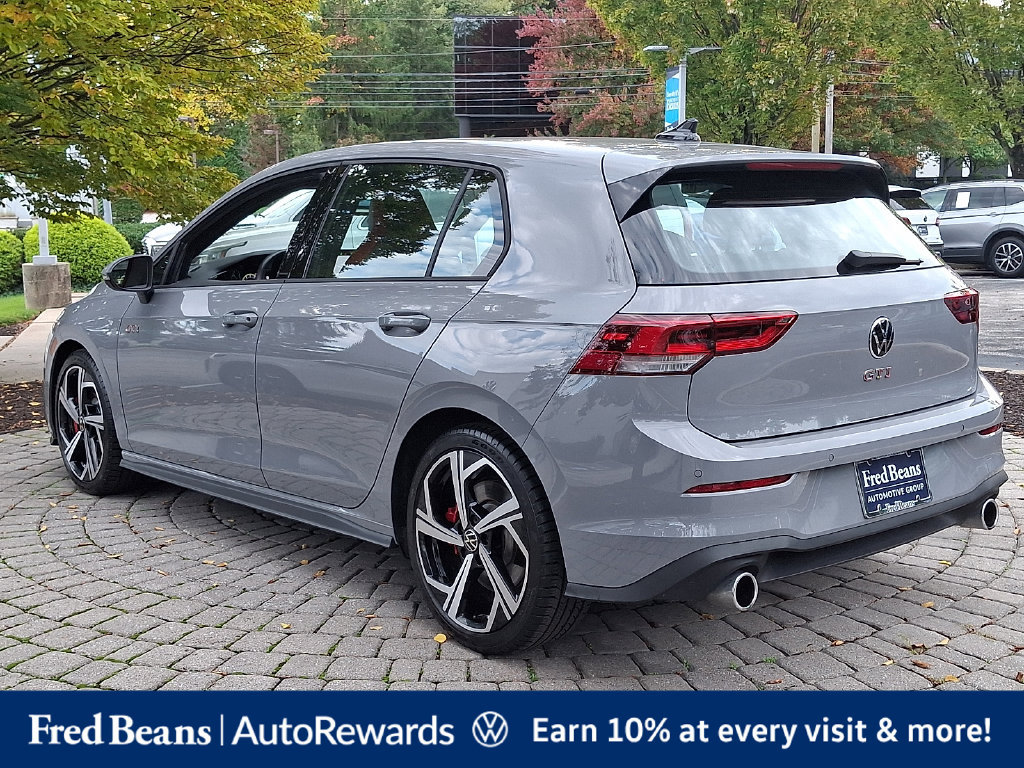 Certified 2025 Volkswagen GTI SE FWD image 5