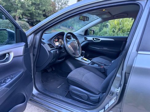 Used 2015 Nissan Sentra SV FWD image 10