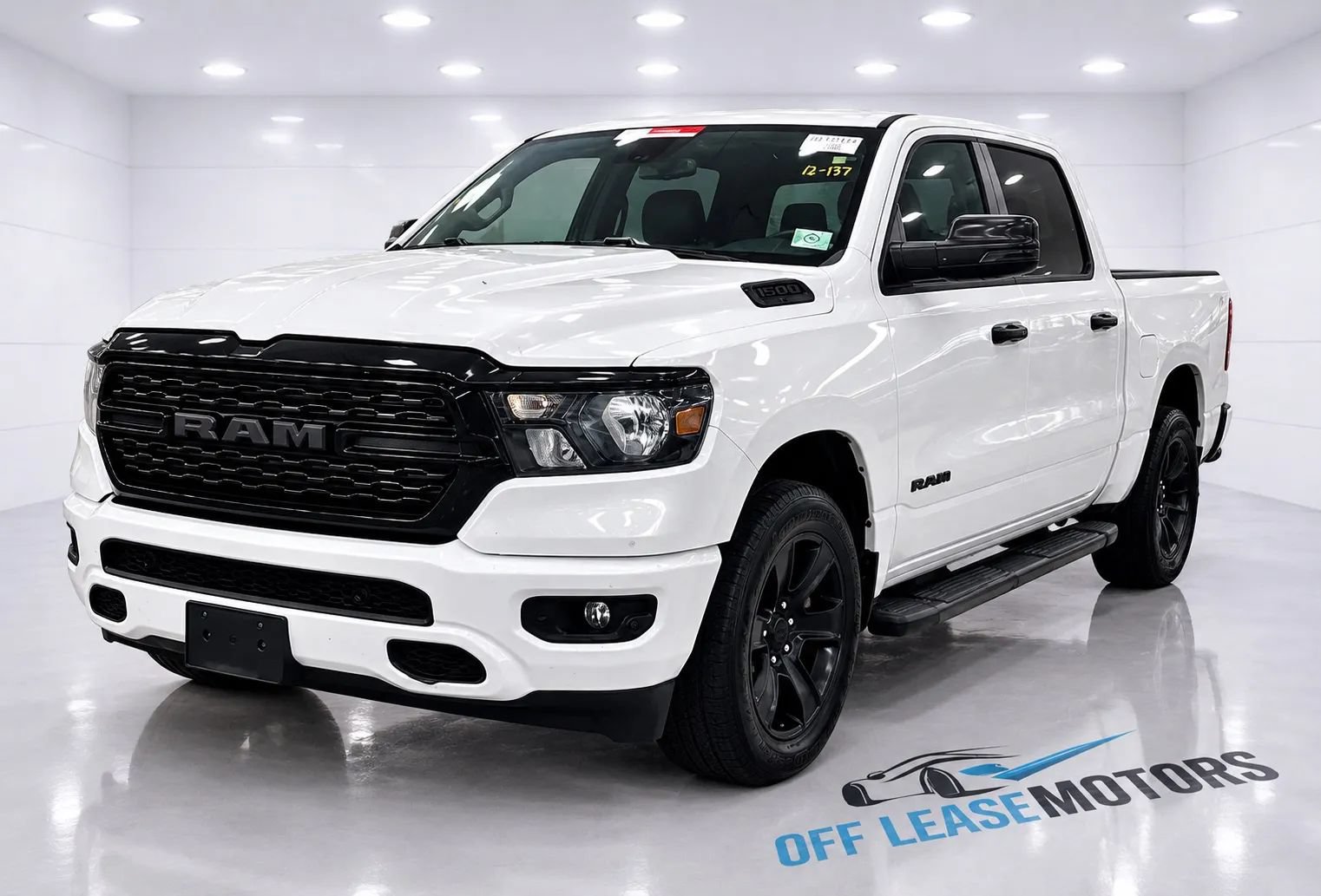 Used 2024 RAM 1500 Big Horn AWD/4WD image 1