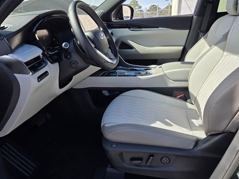 New 2026 INFINITI QX60 Autograph w/ Dark Cargo Package image 11