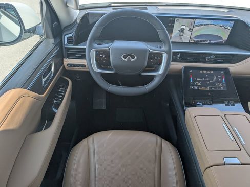 Used 2026 INFINITI QX80 Luxe w/ Cargo Package AWD/4WD image 3