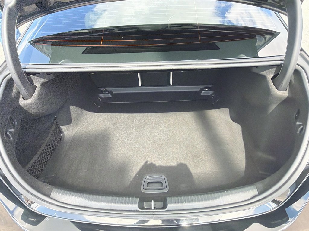 Used 2022 Mercedes-Benz C 300 Sedan image 12