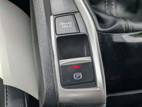 Used 2020 Honda Civic Sport image 28