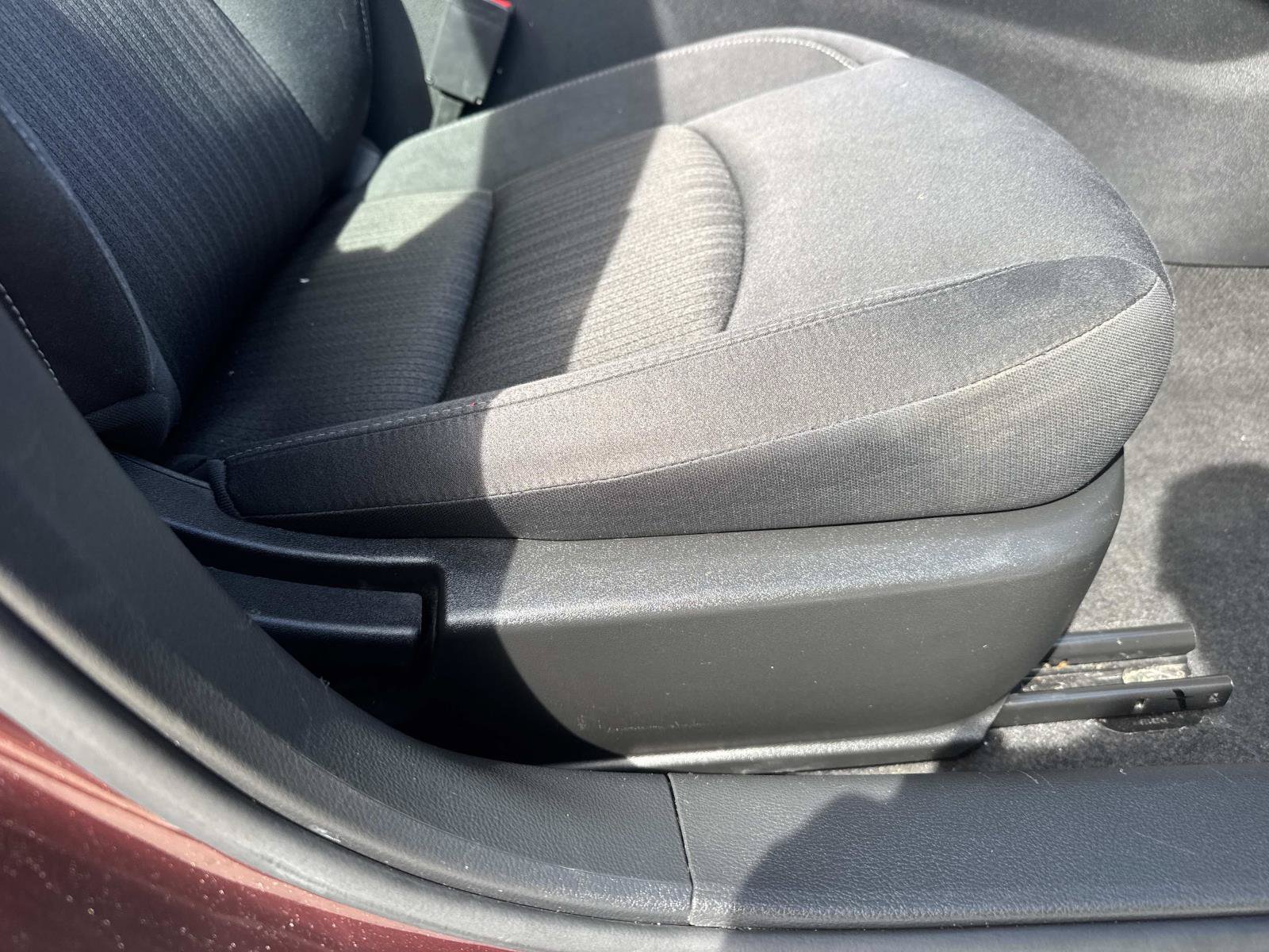 Used 2024 Nissan Altima 2.5 SV FWD image 12