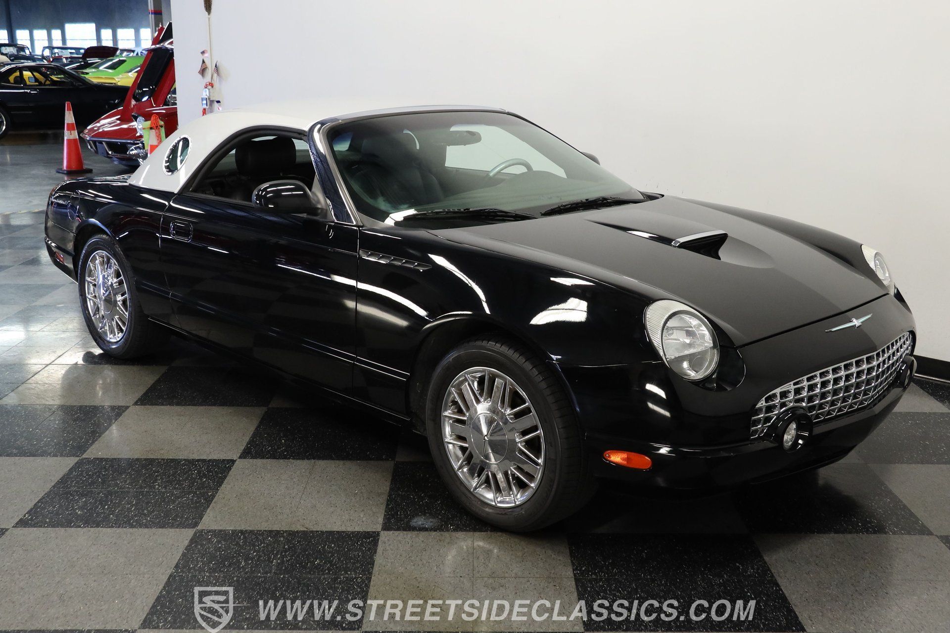 Used 2002 Ford Thunderbird Neiman Marcus RWD image 14