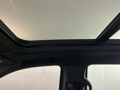 Used 2021 Chevrolet Tahoe Z71 image 21