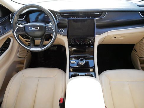 Used 2021 Jeep Grand Cherokee L Limited image 10