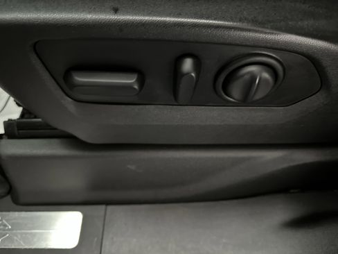 Used 2019 Chevrolet Silverado 1500 High Country w/ Z71 Off-Road Package image 24