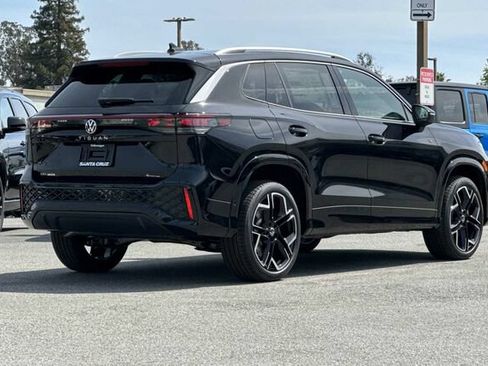 New 2026 Volkswagen Tiguan SEL R-Line AWD/4WD image 4