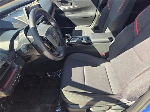 New 2026 Toyota Prius Plug-In Hybrid image 4