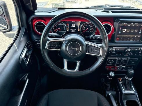 Used 2019 Jeep Wrangler Unlimited Rubicon AWD/4WD image 23