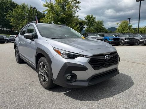 Used 2024 Subaru Crosstrek 2.0i Premium AWD/4WD image 7