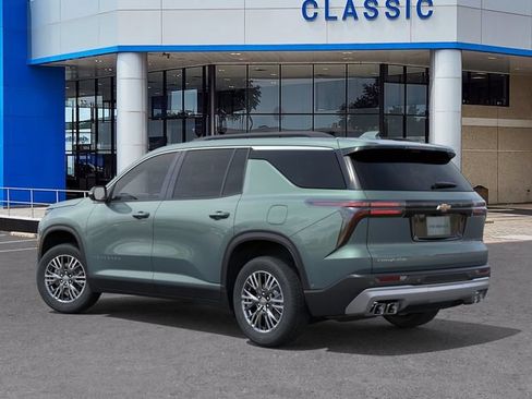 New 2027 Chevrolet Traverse LT FWD image 3