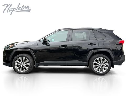 Used 2023 Toyota RAV4 XLE Premium AWD/4WD image 2