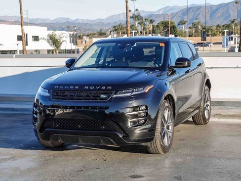 Used 2024 Land Rover Range Rover Evoque Dynamic SE image 4